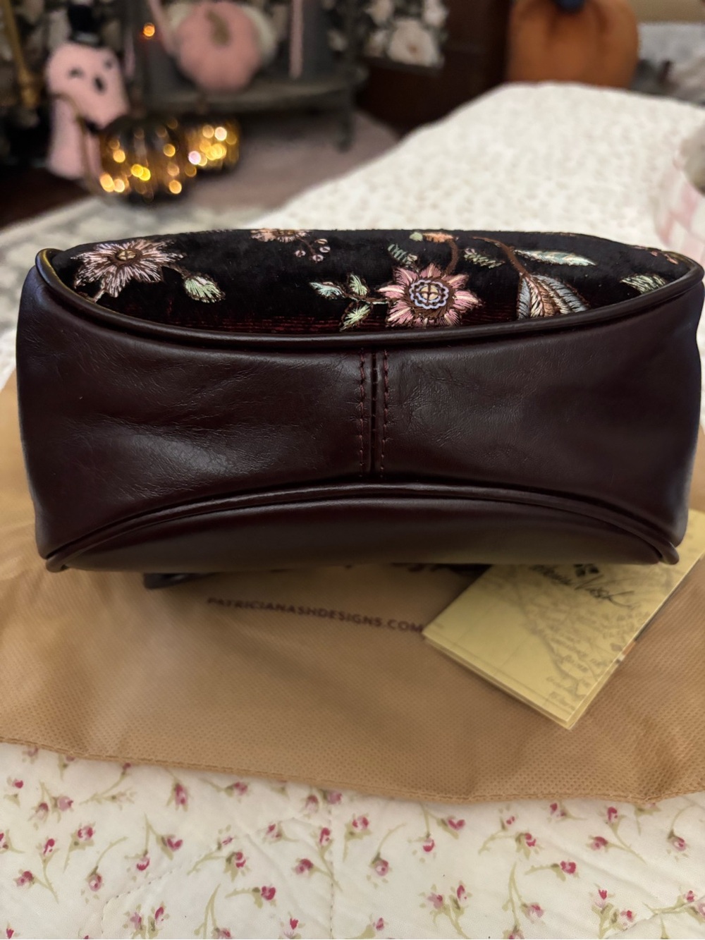 SOLD-Patricia Nash Portafina Frame Crossbody Burgundy Velvet Jacquard NWT - Picture 8 of 9